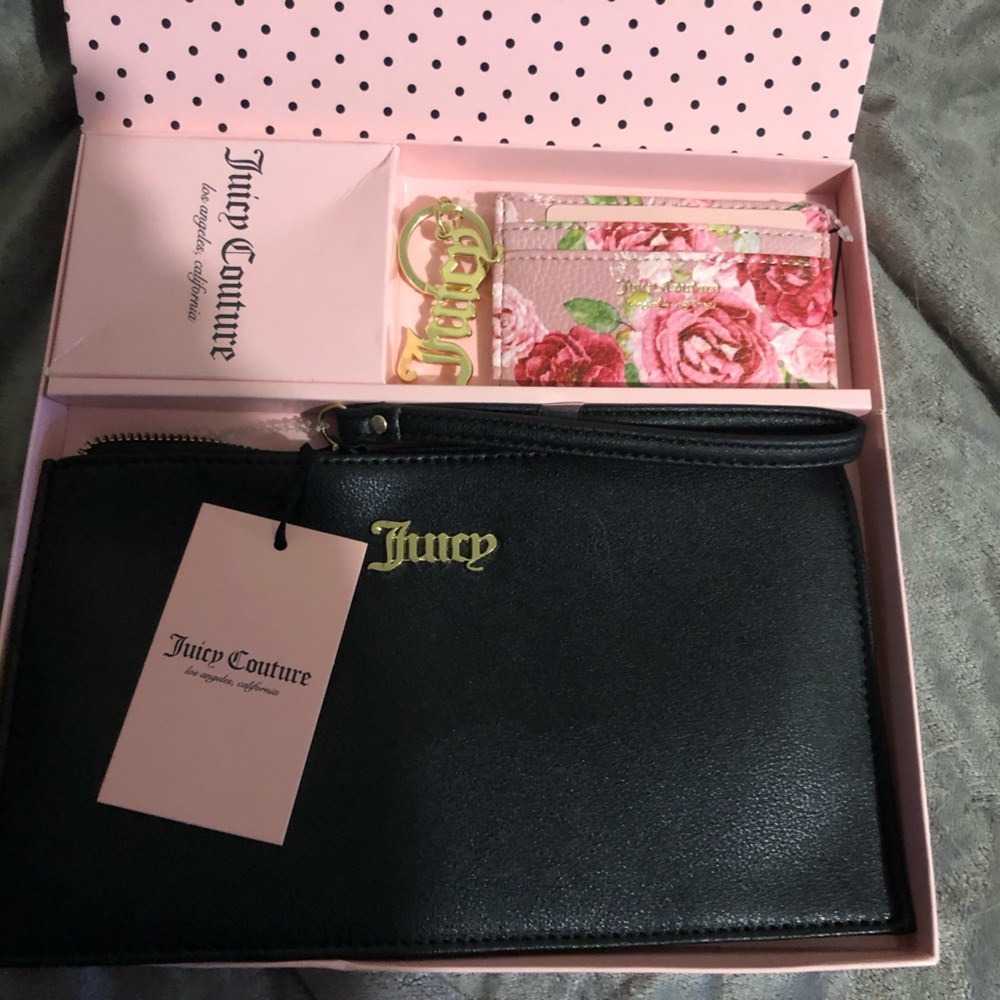 Brand New Juicy Couture Wristlet Set